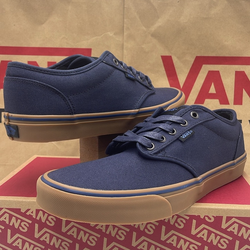 Vans WMNS Blue Brown Sneakers Classic Style Style Atwood
(12 Oz Canvas)Navy/Gum - Picture 9 of 16